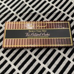 Too Faced Born this Way The Natural Nudes Brand New